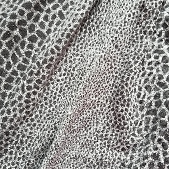 Express snakeskin print black and white tank - Picture 2 of 5